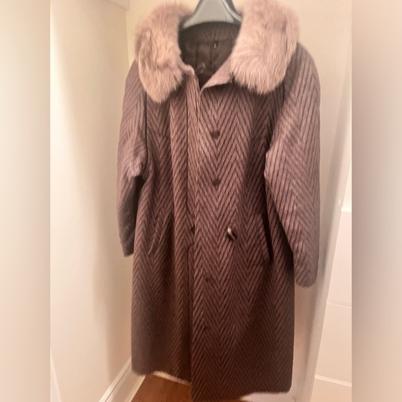 Berghaus Winter Wool Coat with fur collar - Picture 2 of 5